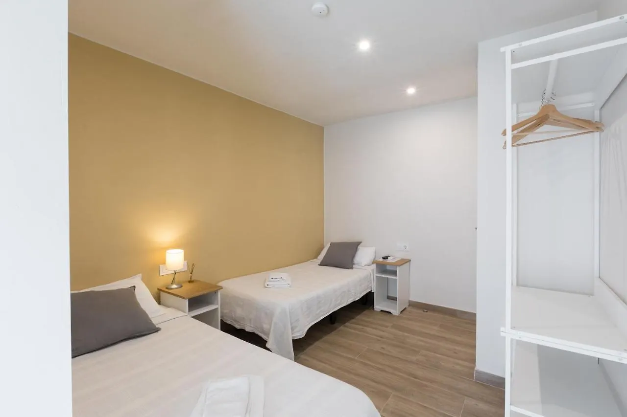 Hostal Oliveta Barcelona Guest house