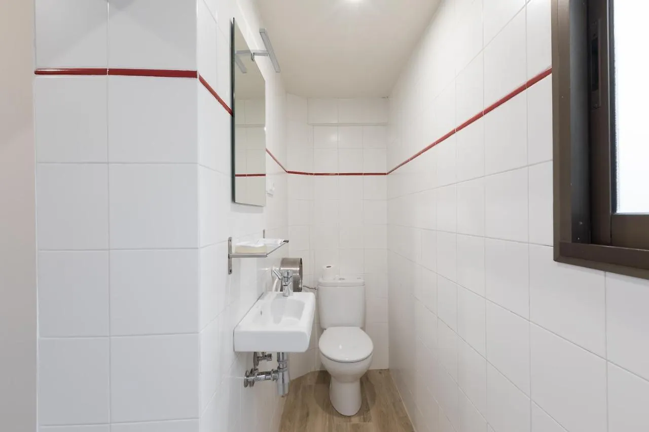 Hostal Oliveta Barcelona Guest house